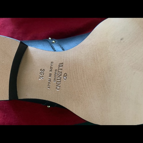 VALENTINO Never Worn Shoes - Picture 9 of 12